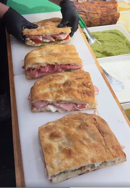 Sándwich italiano de focaccia